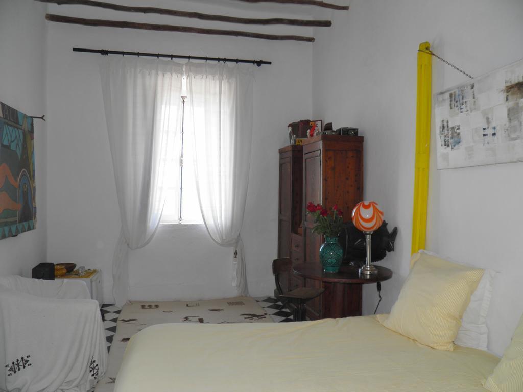 La Maison Des Artistes Есувейра Екстериор снимка